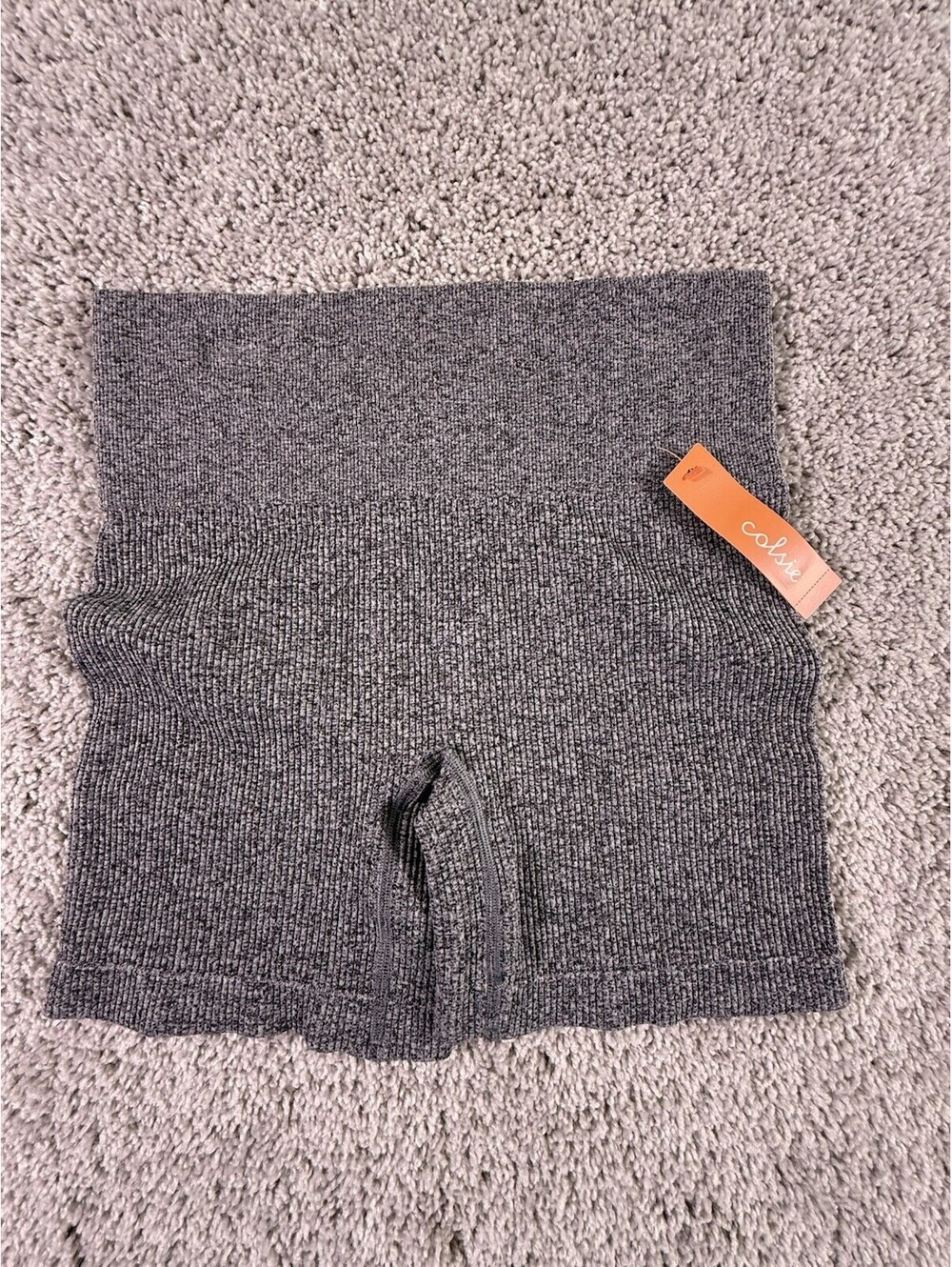 NWT Colsie Women’s Gray Athletic Workout Biker Shorts Size Small